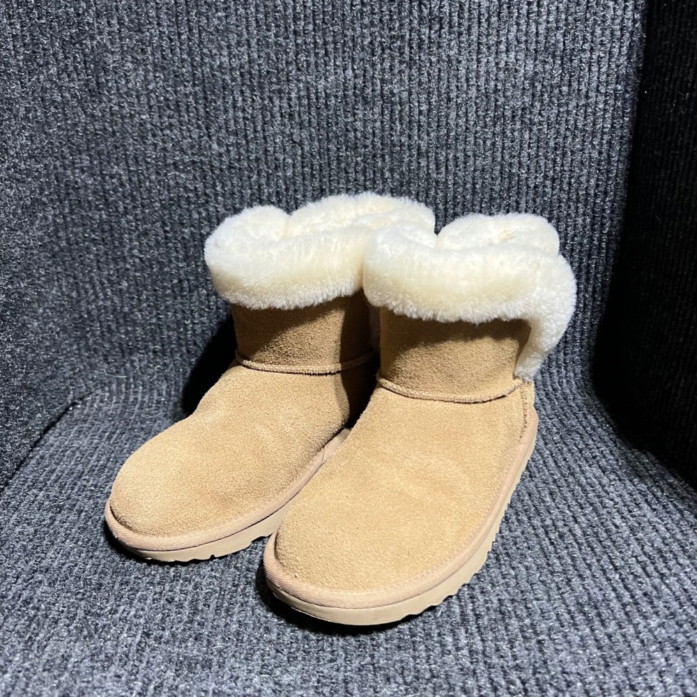 UGG Saniya Shearling Mini Boots Womens 5 Sawdust Suede Tan Winter